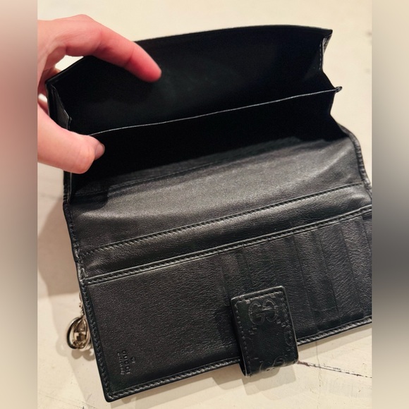 Gucci Black Embossed Wallet - Picture 7 of 10